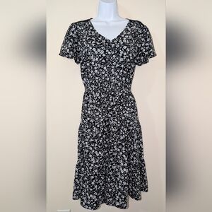 Monteau Size Large Black And White Floral Spring Summer Sun Dress Flowly Comfy